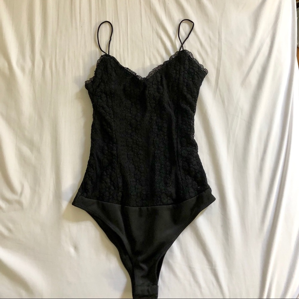 ✨black lace bodysuit